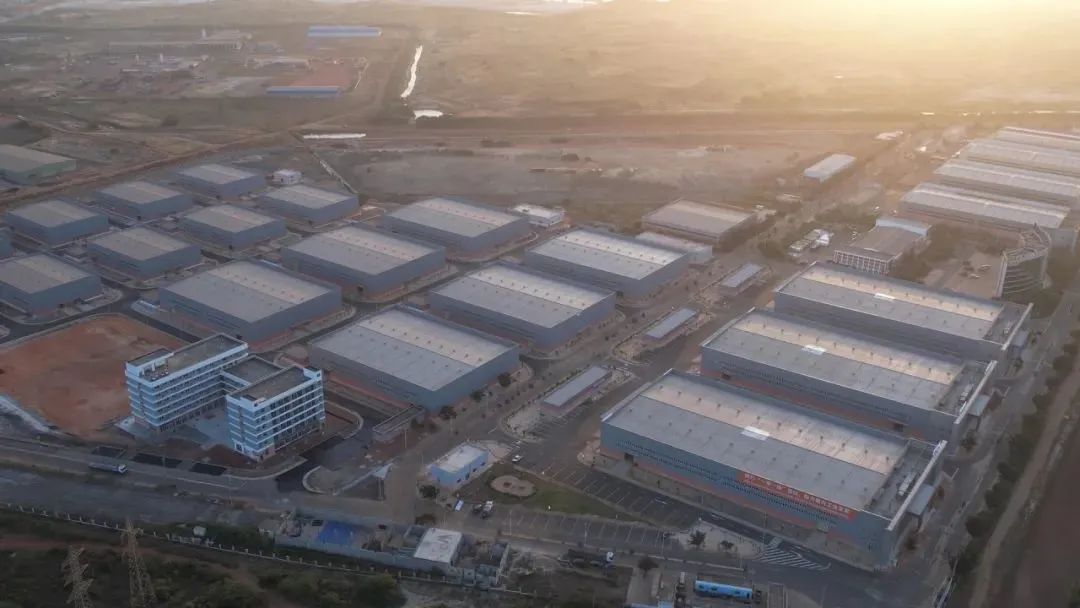 川企助力“一帶一路”建設(shè)結(jié)出碩果！一起走進(jìn)四川路橋承建的這個(gè)“燈塔項(xiàng)目”