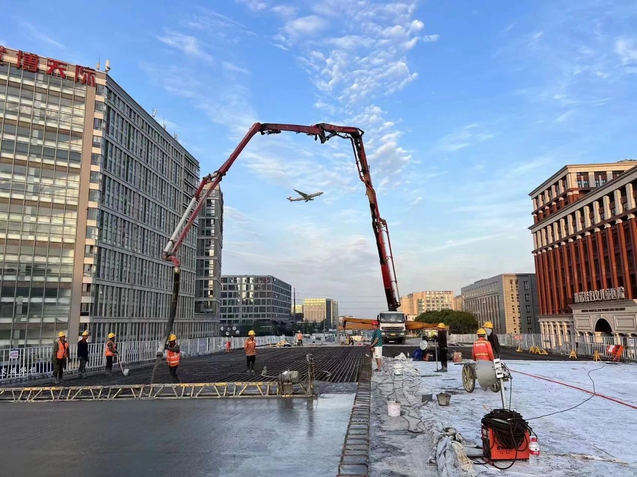 喜報(bào) | 盛通公司承建武侯大道項(xiàng)目獲評(píng)“成都市結(jié)構(gòu)優(yōu)質(zhì)工程”！