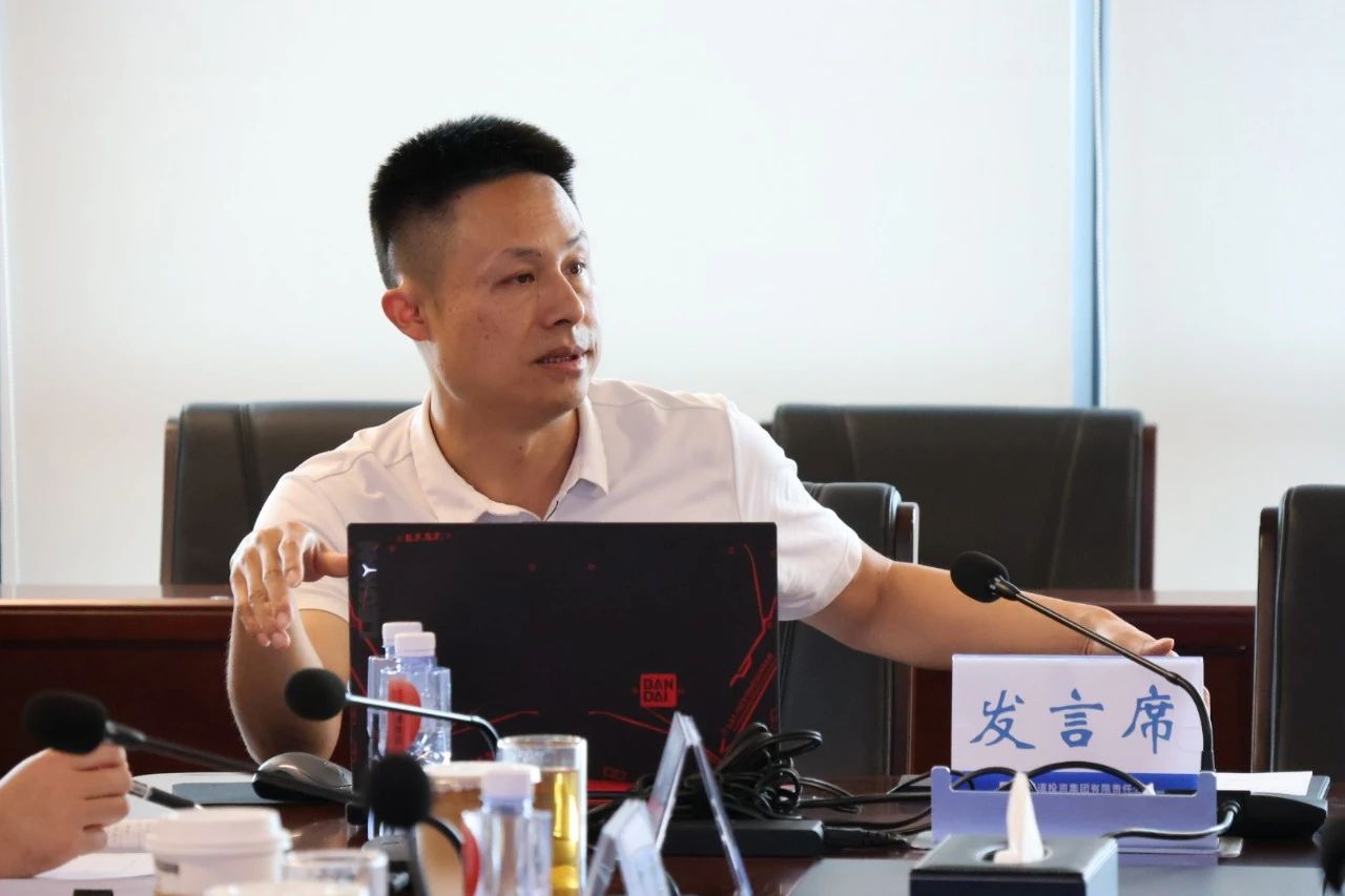 《寧巧凹型豎曲線超薄直中墻分岔特長隧道創(chuàng)新設計》四川路橋集團勘察設計分公司.jpg
