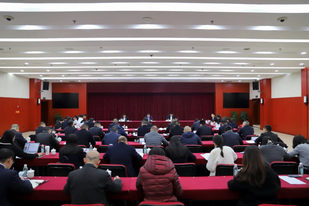 蜀道集團黨委副書記、副董事長、總經(jīng)理張勝帶隊赴四川路橋調(diào)研指導(dǎo)工作